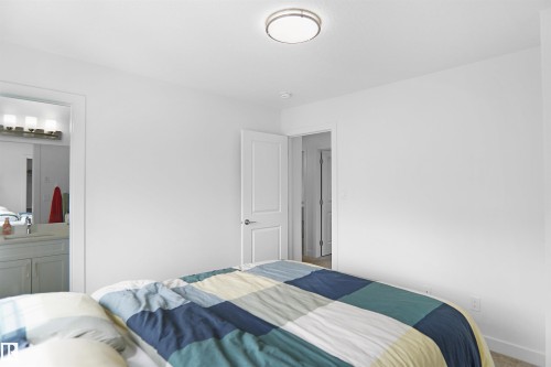 13, 603 Orchards Boulevard Sw, Edmonton, AB - Indoor Photo Showing Bedroom