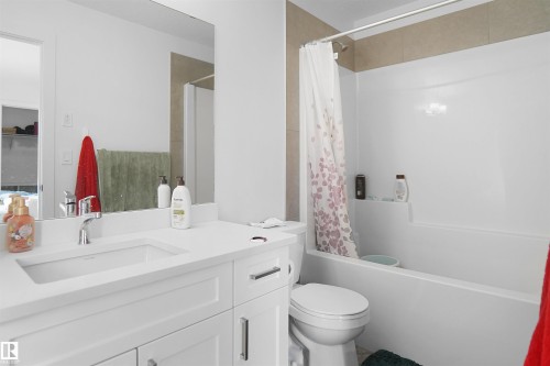 13, 603 Orchards Boulevard Sw, Edmonton, AB - Indoor Photo Showing Bathroom