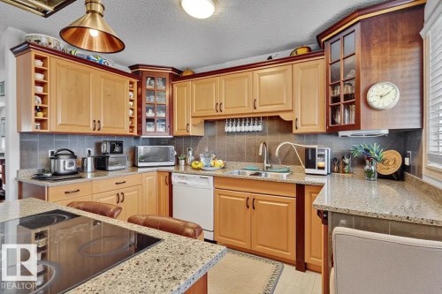 3736 48 Street, Edmonton, AB - Indoor Photo Showing Kitchen