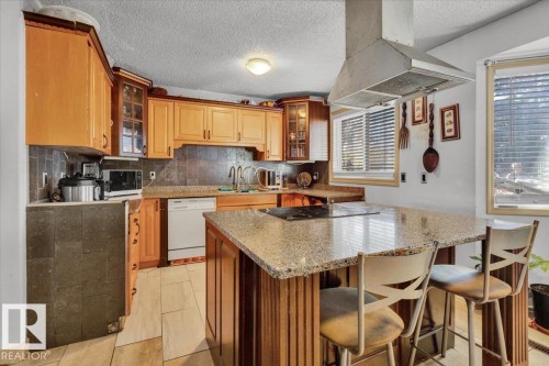 3736 48 Street, Edmonton, AB - Indoor