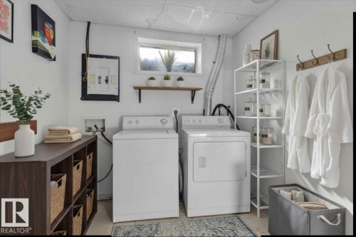 3736 48 Street, Edmonton, AB - Indoor Photo Showing Laundry Room