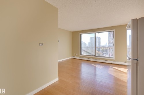 905 10150 117 Street, Edmonton, AB - Indoor Photo Showing Other Room