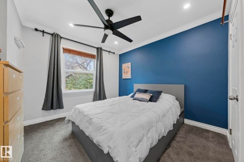 9809 83 Avenue, Edmonton, AB - Indoor Photo Showing Bedroom