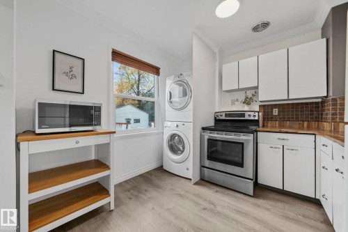 9809 83 Avenue, Edmonton, AB - Indoor Photo Showing Laundry Room