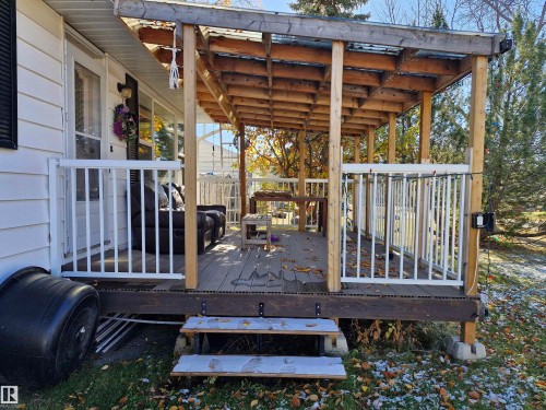 4818 32 Street, Rural Wetaskiwin County, AB - Outdoor With Deck Patio Veranda