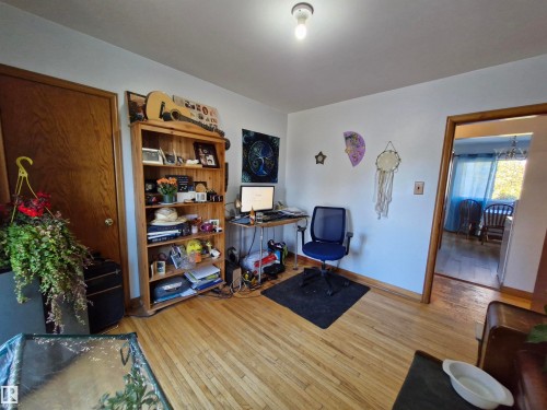 4818 32 Street, Rural Wetaskiwin County, AB - Indoor