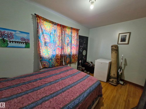 4818 32 Street, Rural Wetaskiwin County, AB - Indoor Photo Showing Bedroom