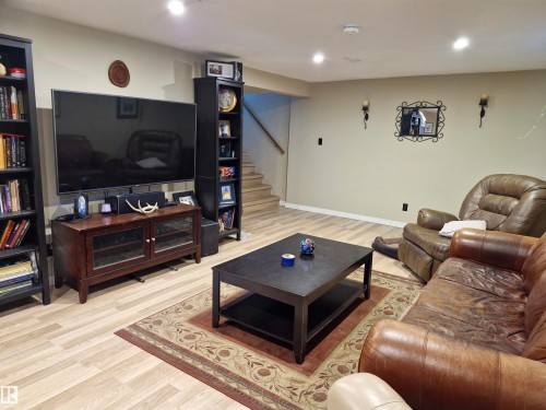 4818 32 Street, Rural Wetaskiwin County, AB - Indoor