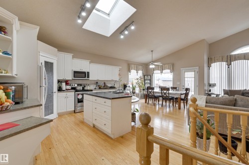 15532 103 Street, Edmonton, AB - Indoor