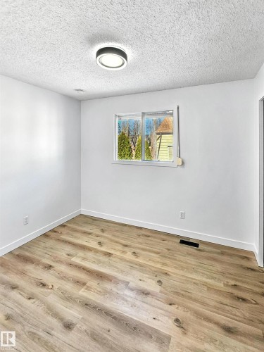 11523 82 Street, Edmonton, AB - Indoor Photo Showing Other Room