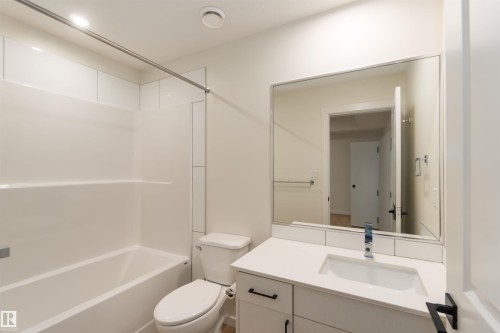2172 52 St, Edmonton, AB - Indoor Photo Showing Bathroom