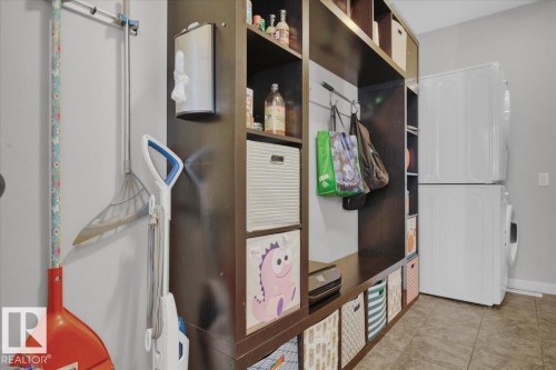 1035 158 Street, Edmonton, AB - Indoor