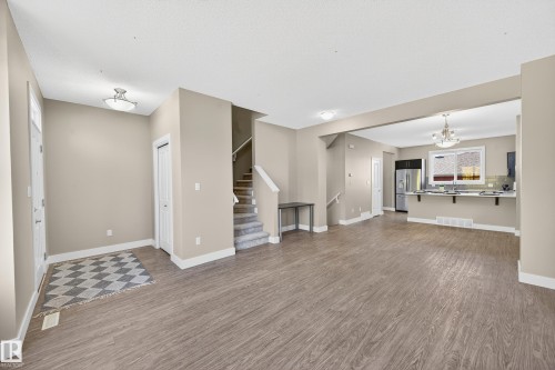 2126 24 Street, Edmonton, AB - Indoor