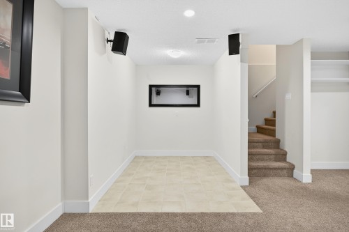 2126 24 Street, Edmonton, AB - Indoor Photo Showing Other Room