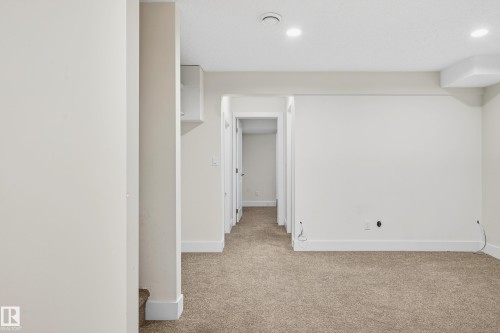 2126 24 Street, Edmonton, AB - Indoor Photo Showing Other Room