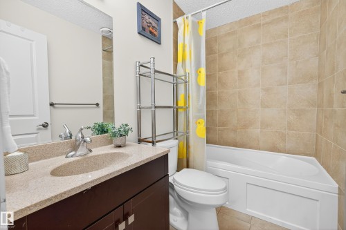 2126 24 Street, Edmonton, AB - Indoor Photo Showing Bathroom