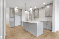 2034 MUCKLEPLUM Link  Edmonton, AB T6X 3J9