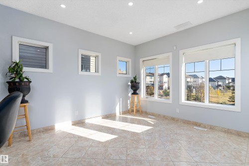 15647 42 Street, Edmonton, AB - Indoor Photo Showing Other Room