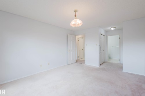 402 11020 19 Avenue, Edmonton, AB - Indoor Photo Showing Other Room