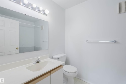 402 11020 19 Avenue, Edmonton, AB - Indoor Photo Showing Bathroom