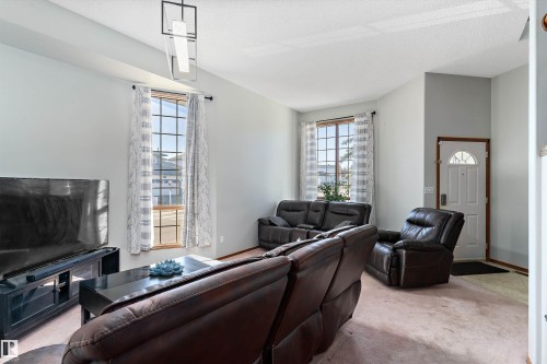 15903 62 Street, Edmonton, AB - Indoor