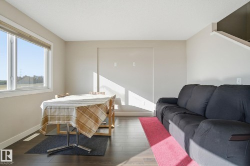 3217 11 Avenue, Edmonton, AB - Indoor Photo Showing Other Room