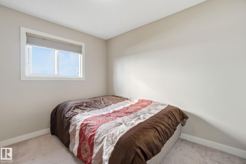 3217 11 Avenue, Edmonton, AB - Indoor Photo Showing Bedroom