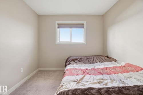 3217 11 Avenue, Edmonton, AB - Indoor Photo Showing Bedroom