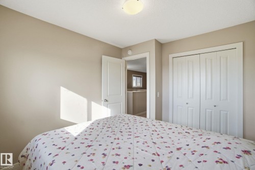 3217 11 Avenue, Edmonton, AB - Indoor Photo Showing Bedroom