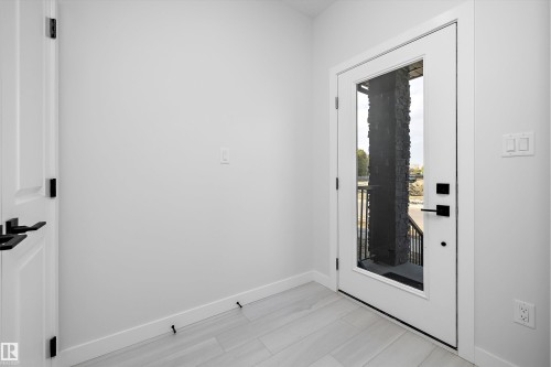 2107 Crossbill Lane, Edmonton, AB - Indoor Photo Showing Other Room