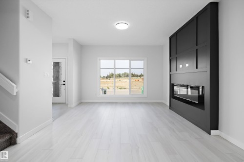 2107 Crossbill Lane, Edmonton, AB - Indoor