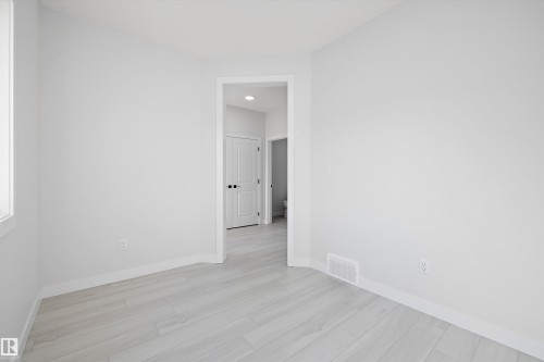 2107 Crossbill Lane, Edmonton, AB - Indoor Photo Showing Other Room