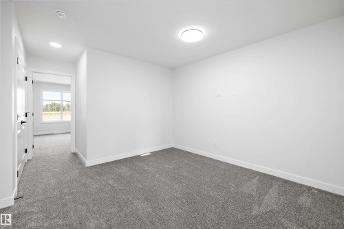 2107 Crossbill Lane, Edmonton, AB - Indoor Photo Showing Other Room