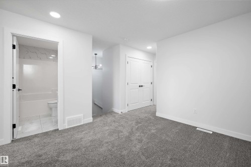 2107 Crossbill Lane, Edmonton, AB - Indoor Photo Showing Other Room