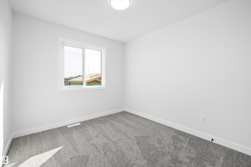 2107 Crossbill Lane, Edmonton, AB - Indoor Photo Showing Other Room