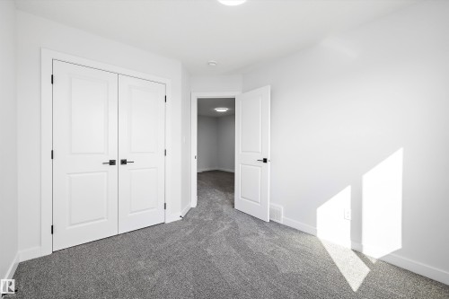 2107 Crossbill Lane, Edmonton, AB - Indoor