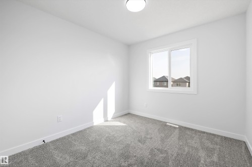 2107 Crossbill Lane, Edmonton, AB - Indoor Photo Showing Other Room