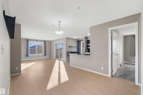 202 3315 James Mowatt Trail, Edmonton, AB - Indoor