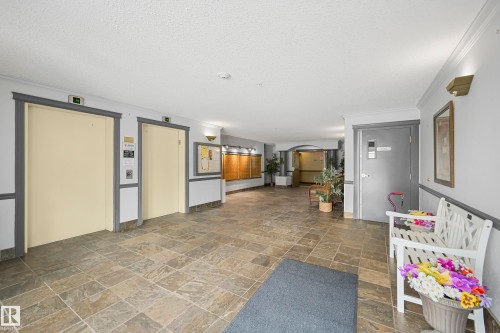 131 592 Hooke Road, Edmonton, AB - Indoor Photo Showing Other Room