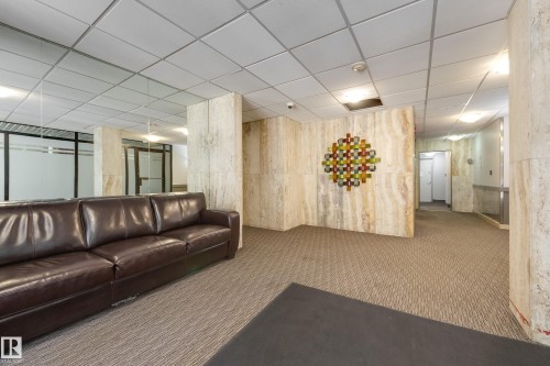 504 9909 110 Street, Edmonton, AB - Indoor