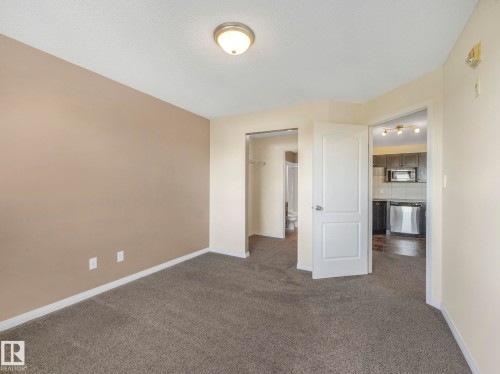 423 1520 Hammond Gate, Edmonton, AB - Indoor Photo Showing Other Room