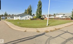 5202 47 Avenue  Gibbons, AB T0A 1N0