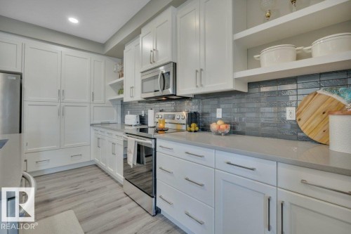 477 Roberts Crescent, Leduc, AB - Indoor Photo Showing Kitchen
