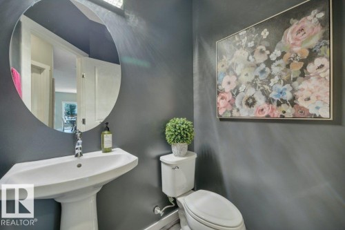 477 Roberts Crescent, Leduc, AB - Indoor Photo Showing Bathroom