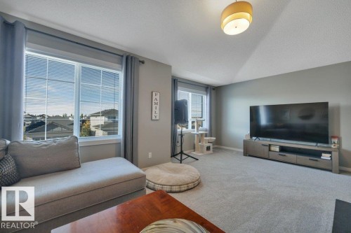 477 Roberts Crescent, Leduc, AB - Indoor Photo Showing Living Room