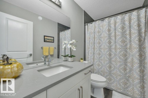 477 Roberts Crescent, Leduc, AB - Indoor Photo Showing Bathroom