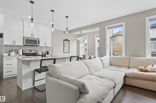 8534 Cushing Place, Edmonton, AB - Indoor