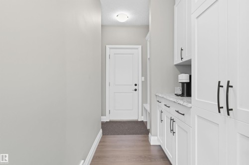 8534 Cushing Place, Edmonton, AB - Indoor Photo Showing Other Room