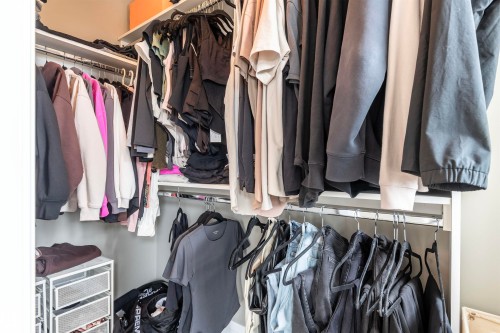 8534 Cushing Place, Edmonton, AB - Indoor With Storage