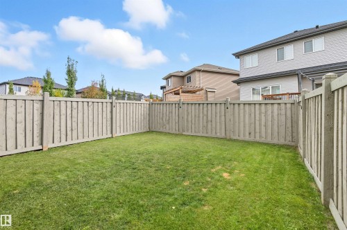 8534 Cushing Place, Edmonton, AB - Outdoor